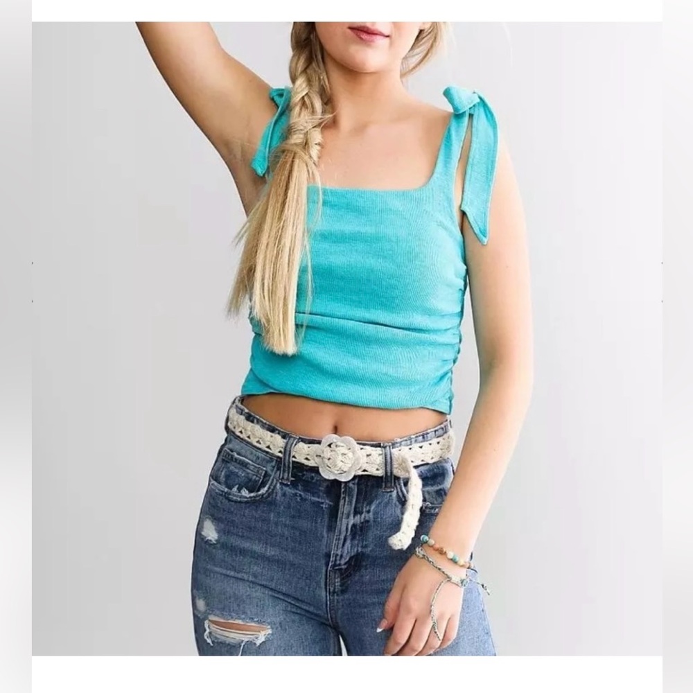 64. Free people Boulevard
Tank in size Large